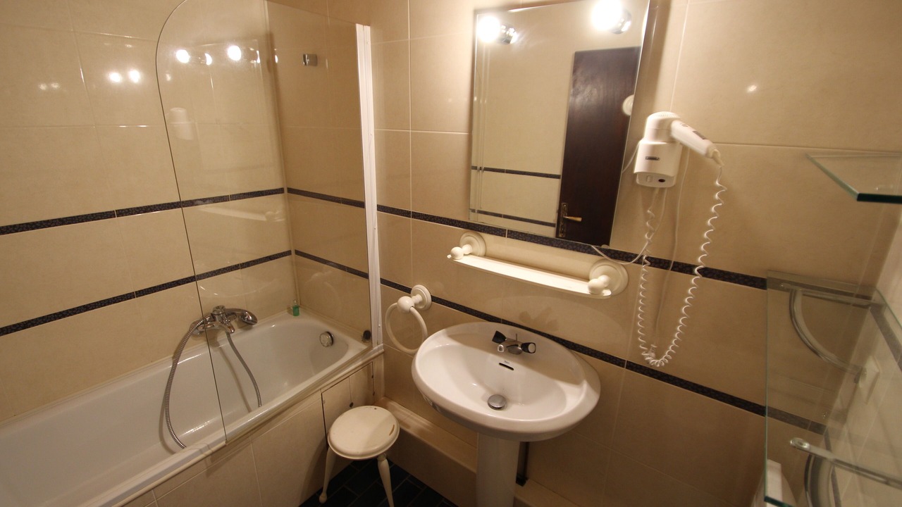 Photo of Bathroom in Le Tech