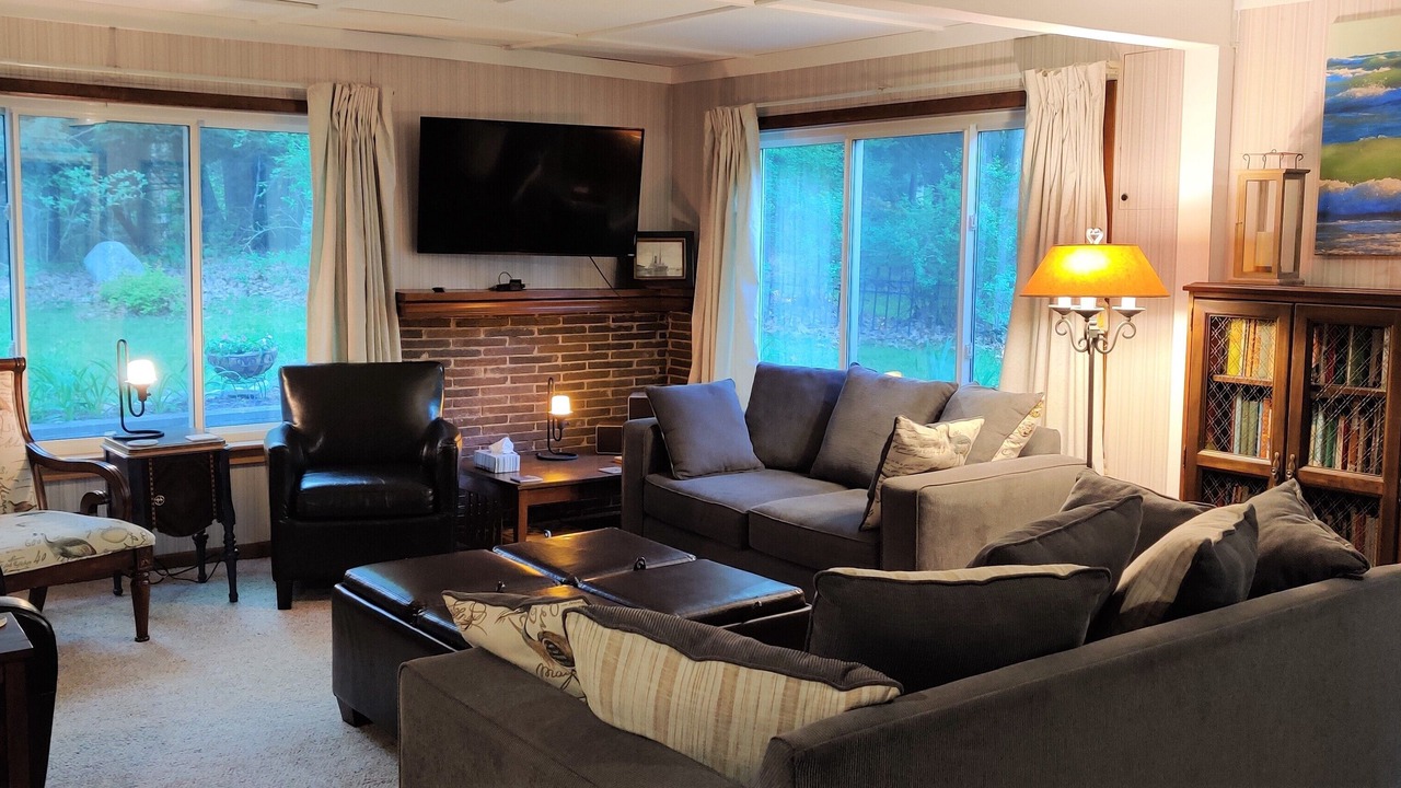 Photo of Livingroom in Shelby
