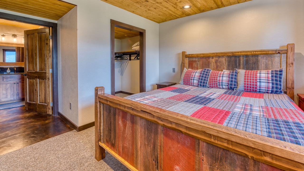 Photo of Bedroom in Grantsdale