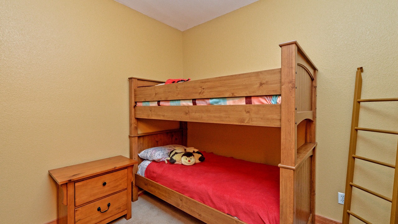 Photo of Bedroom in Spicewood