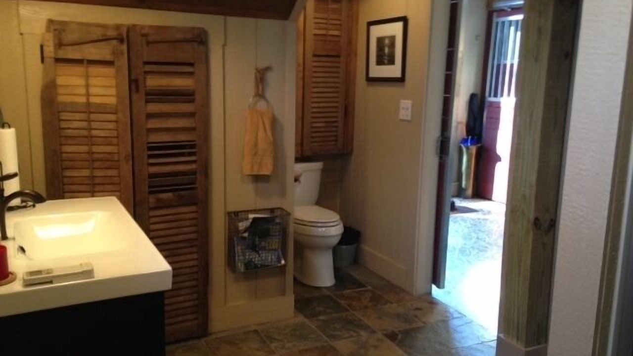 Photo of Bathroom in Edgewater