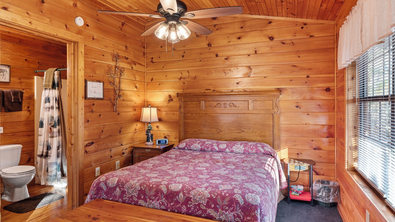 Photo of Bedroom in Sevierville