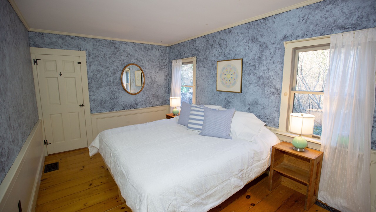 Photo of Bedroom in Truro