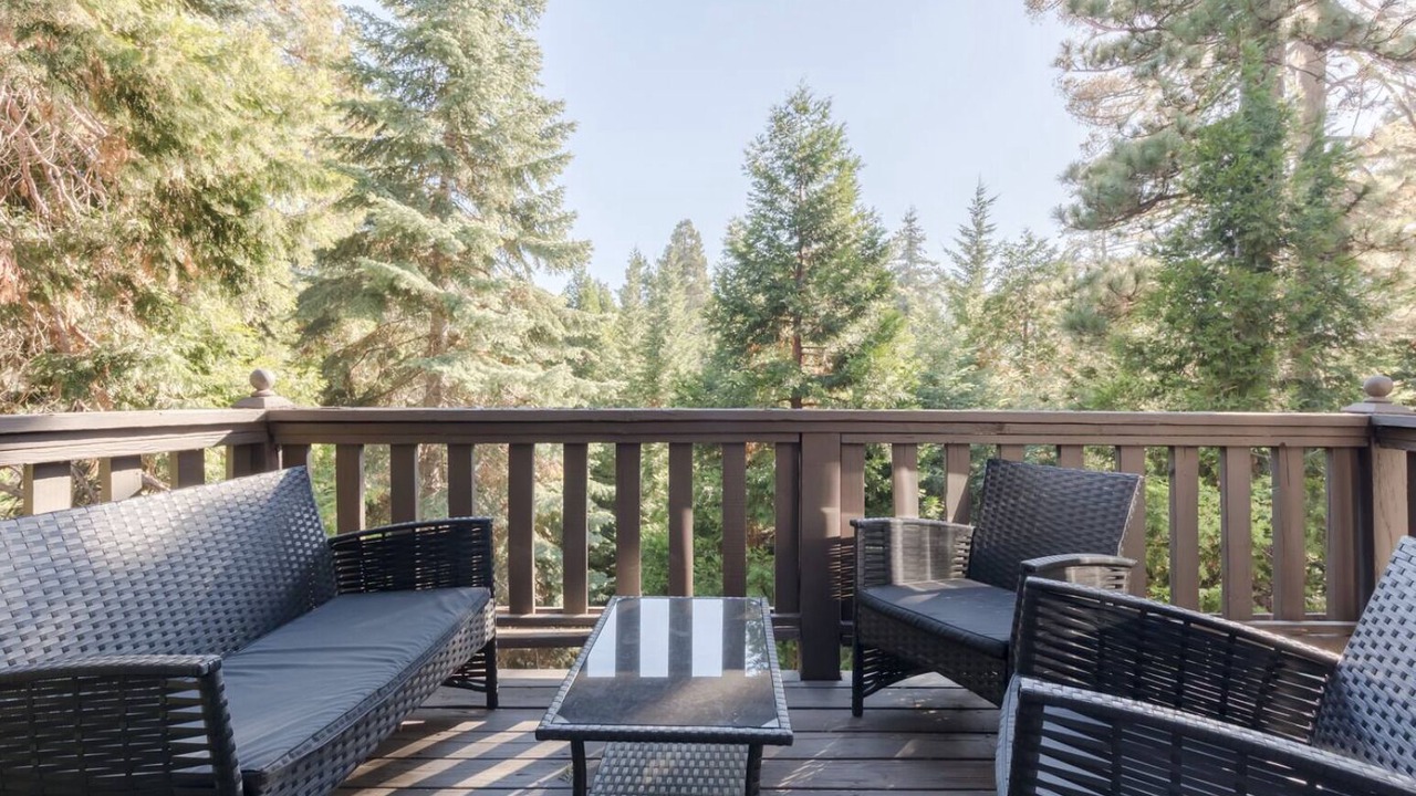 Photo of Outdoor in Cedar Glen