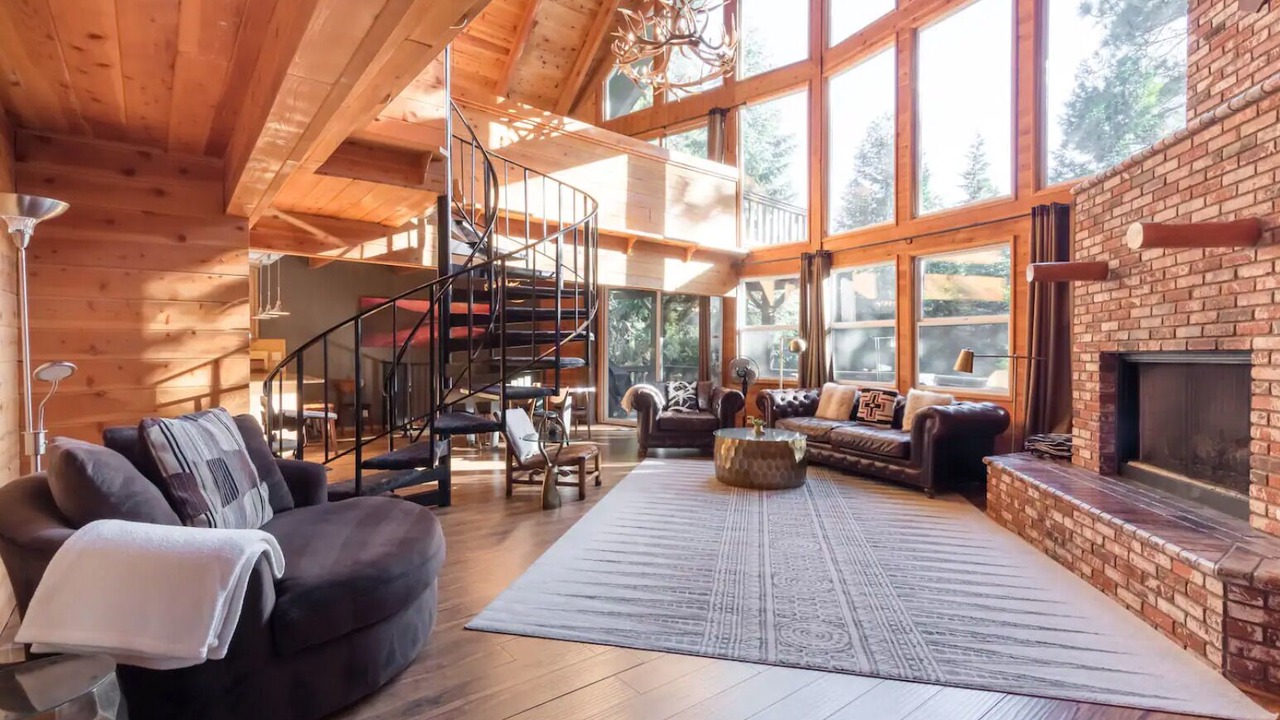 Photo of Livingroom in Cedar Glen