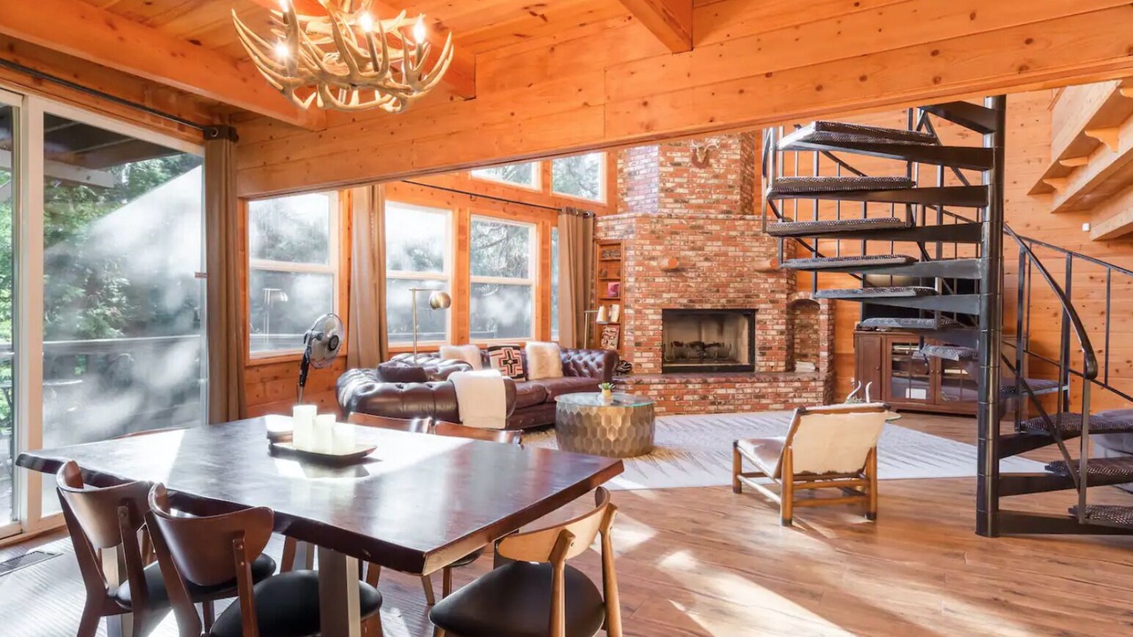Photo of Livingroom in Cedar Glen