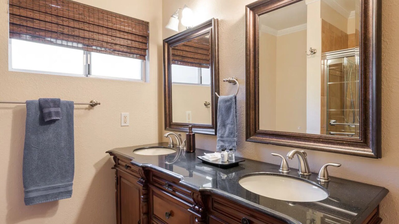 Photo of Bathroom in Cedar Glen