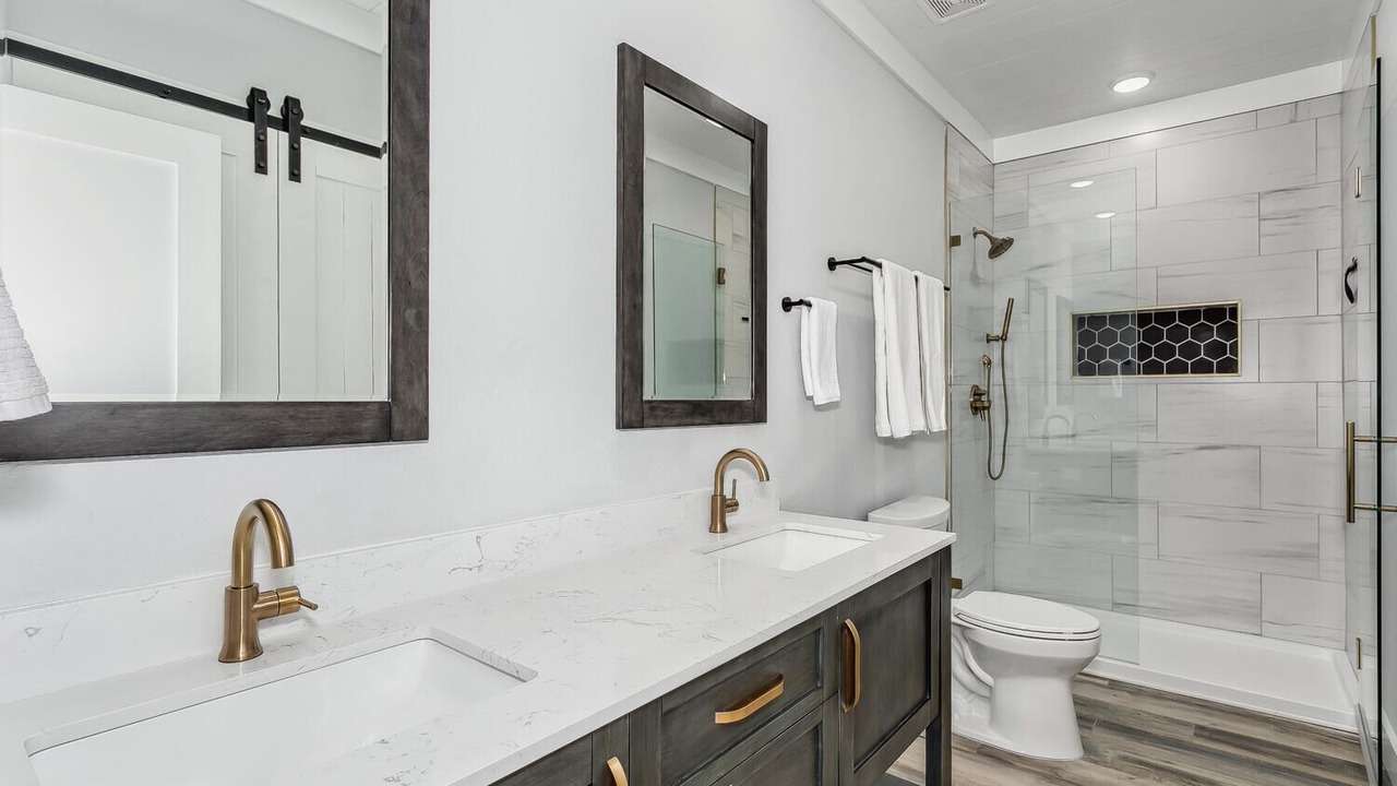 Photo of Bathroom in Ono Island