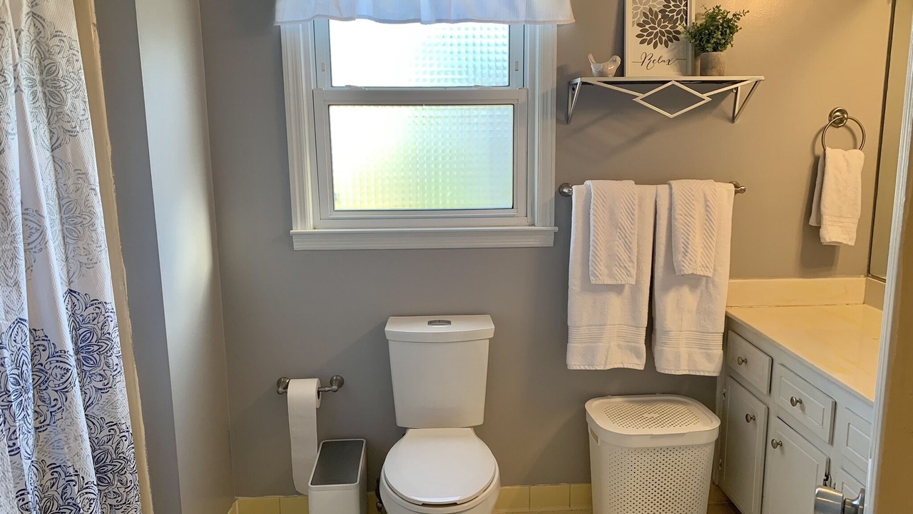 Photo of Bathroom in Martinez