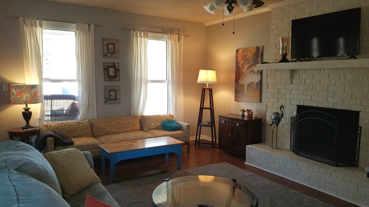 Photo of Livingroom in Martinez