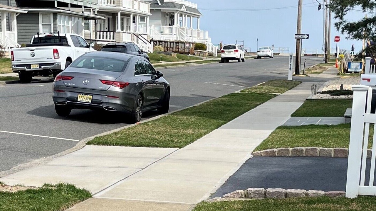 Photo of Others in Wall