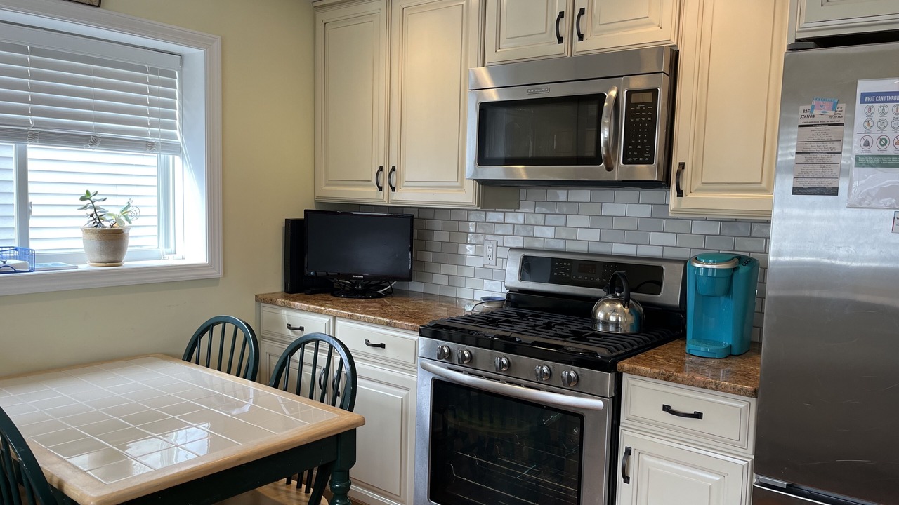 Photo of Others in Wall