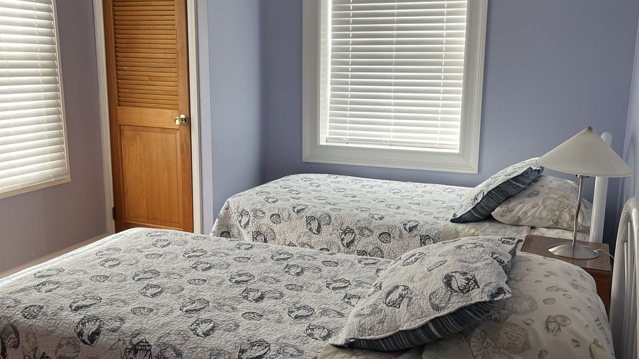 Photo of Others in Wall