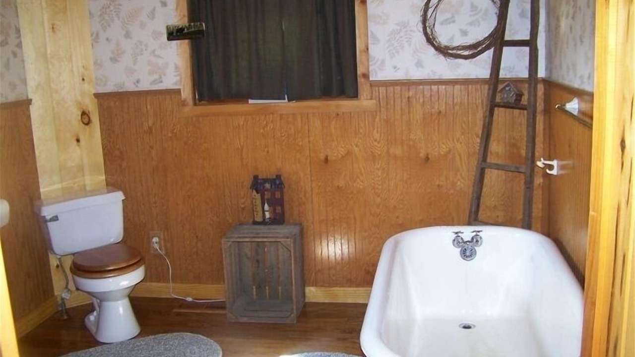 Photo of Bathroom in Middlebury Center