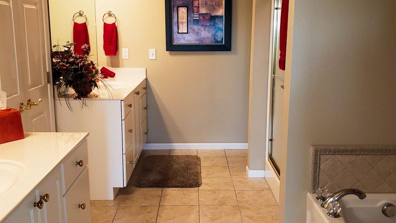 Photo of Bathroom in Lake Ozark