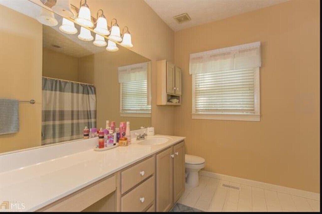 Photo of Others in Reynolds Landing