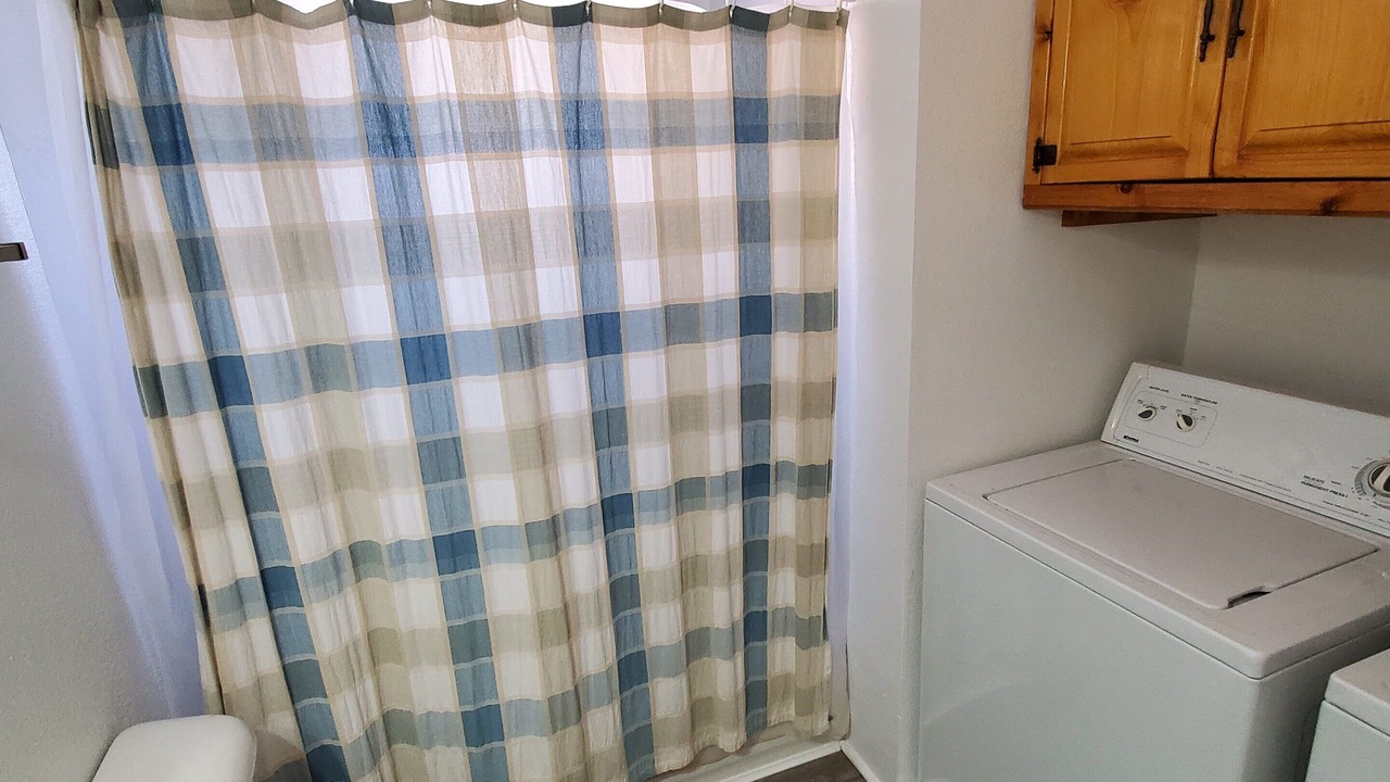 Photo of Bathroom in Glendo