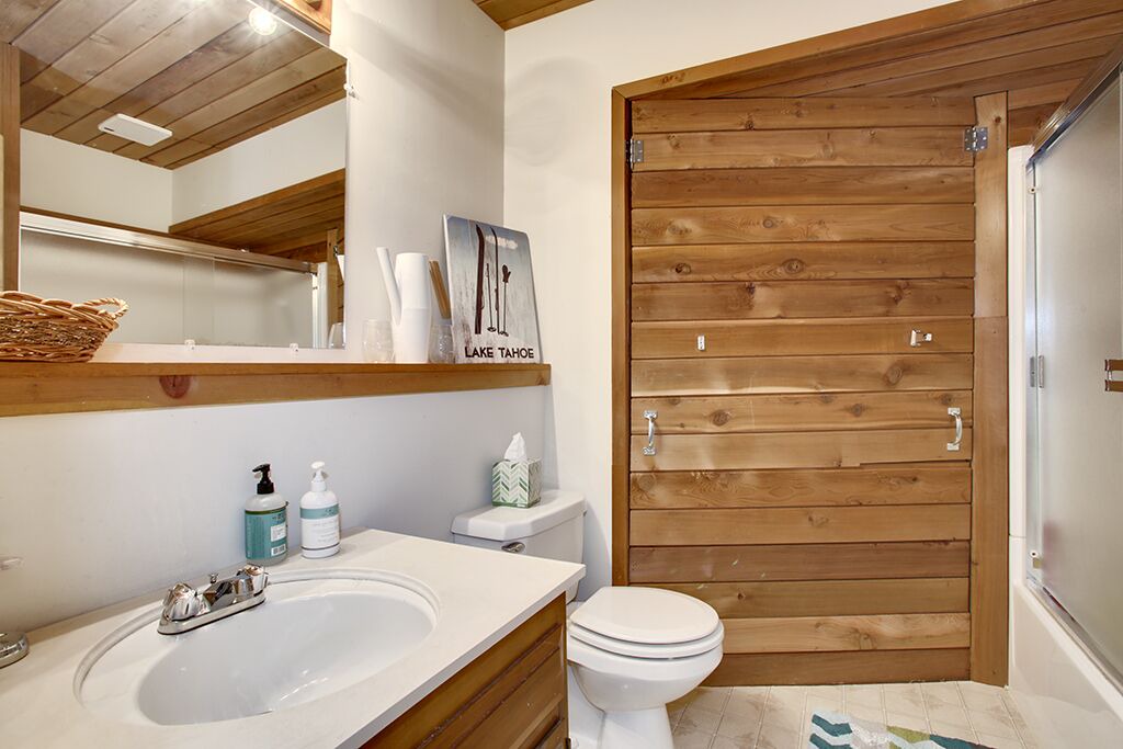 Photo of Bathroom in Snoqualmie Pass
