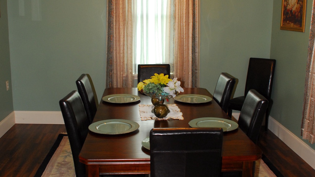 Photo of Livingroom in Confluence