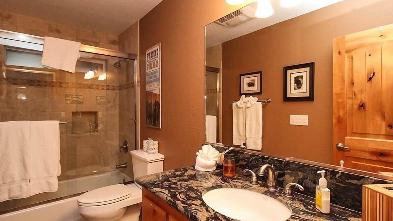 Photo of Bathroom in Big Bear Lake