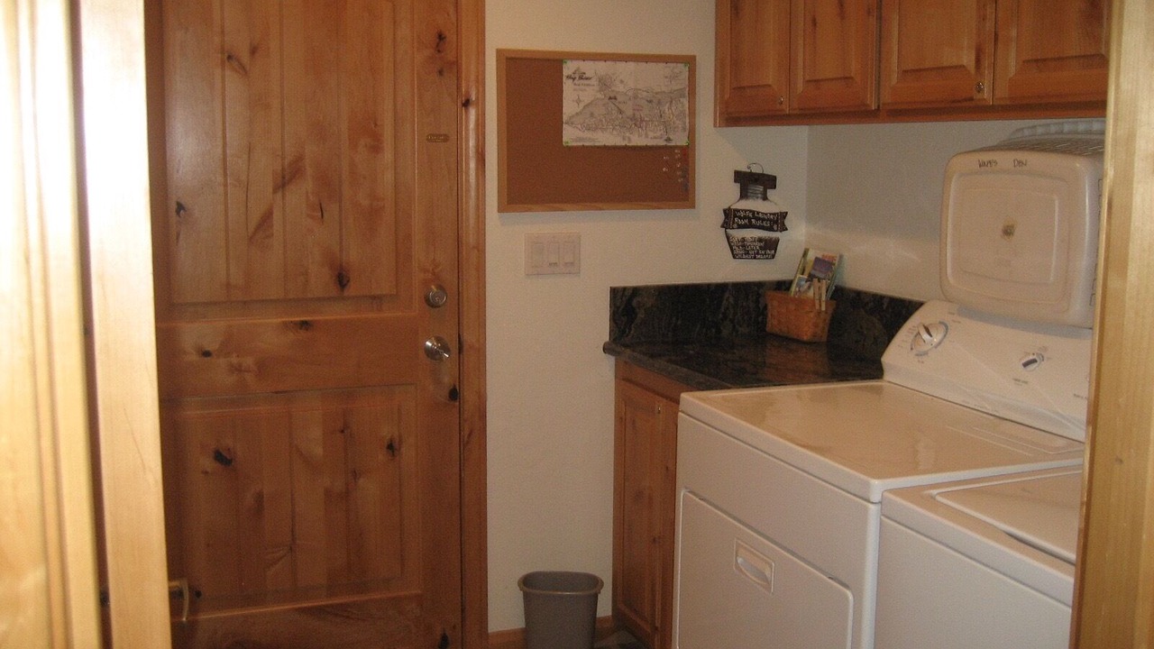Photo of Bedroom in Big Bear Lake