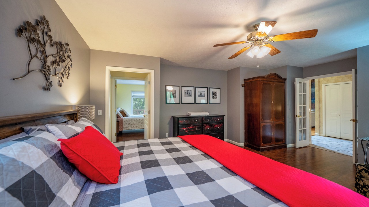 Photo of Bedroom in Asheville