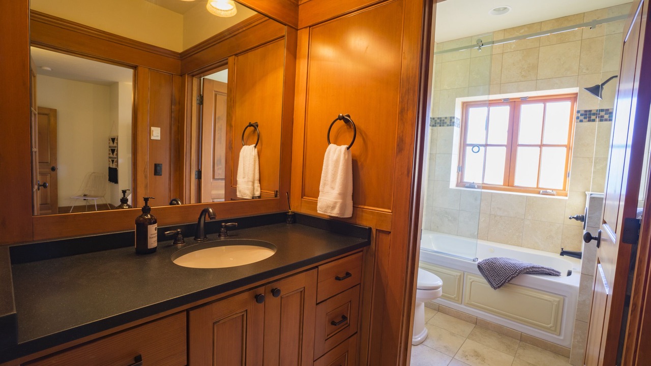 Photo of Bathroom in Astoria