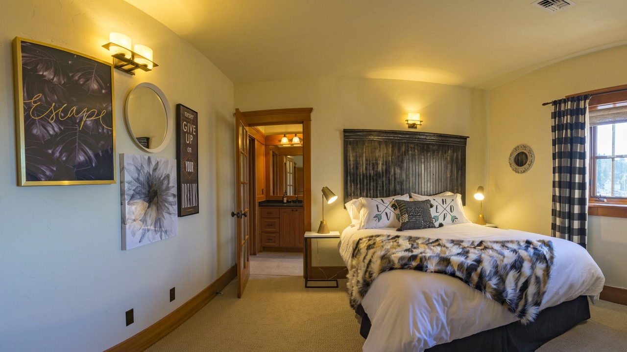 Photo of Bedroom in Astoria