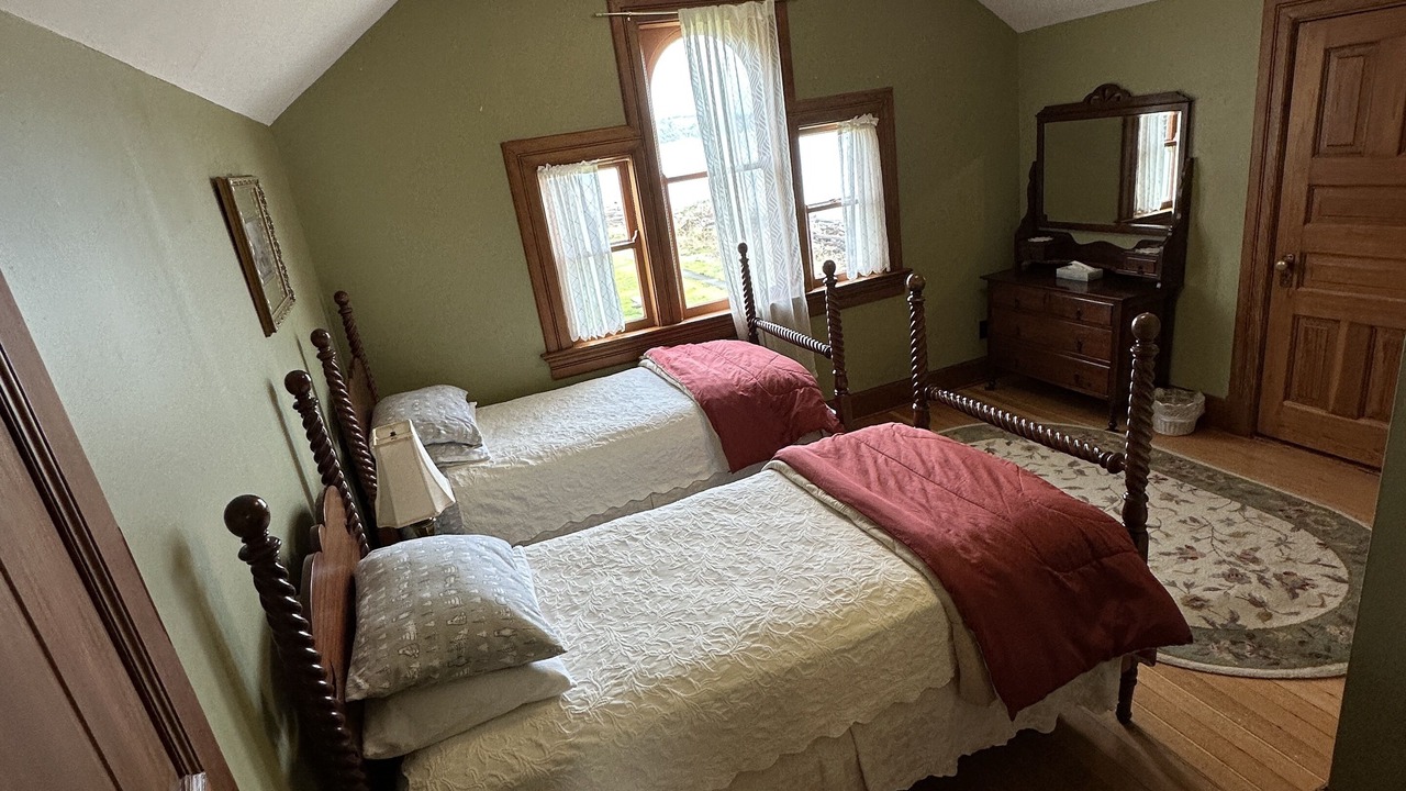 Photo of Bedroom in Vashon Island