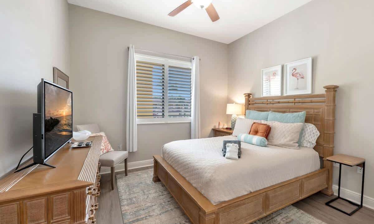 Photo of Bedroom in East Naples
