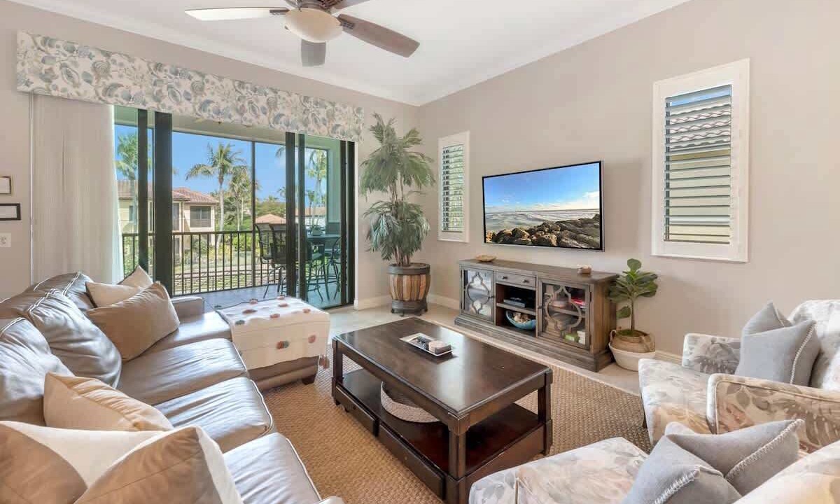 Photo of Livingroom in East Naples