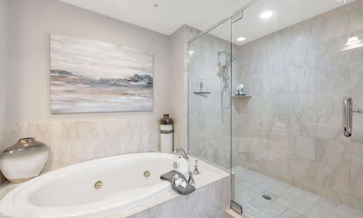 Photo of Bathroom in East Naples