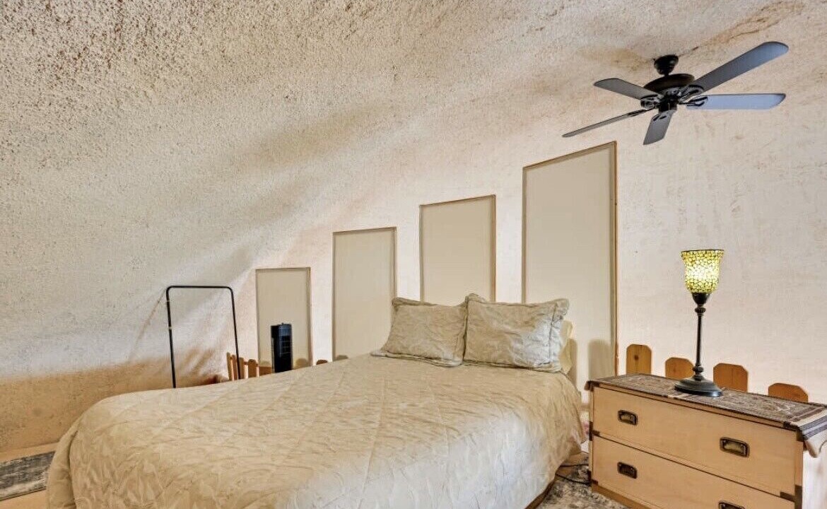 Photo of Bedroom in Crestone