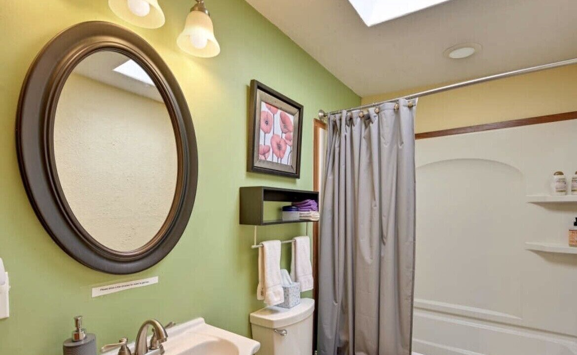 Photo of Bathroom in Crestone