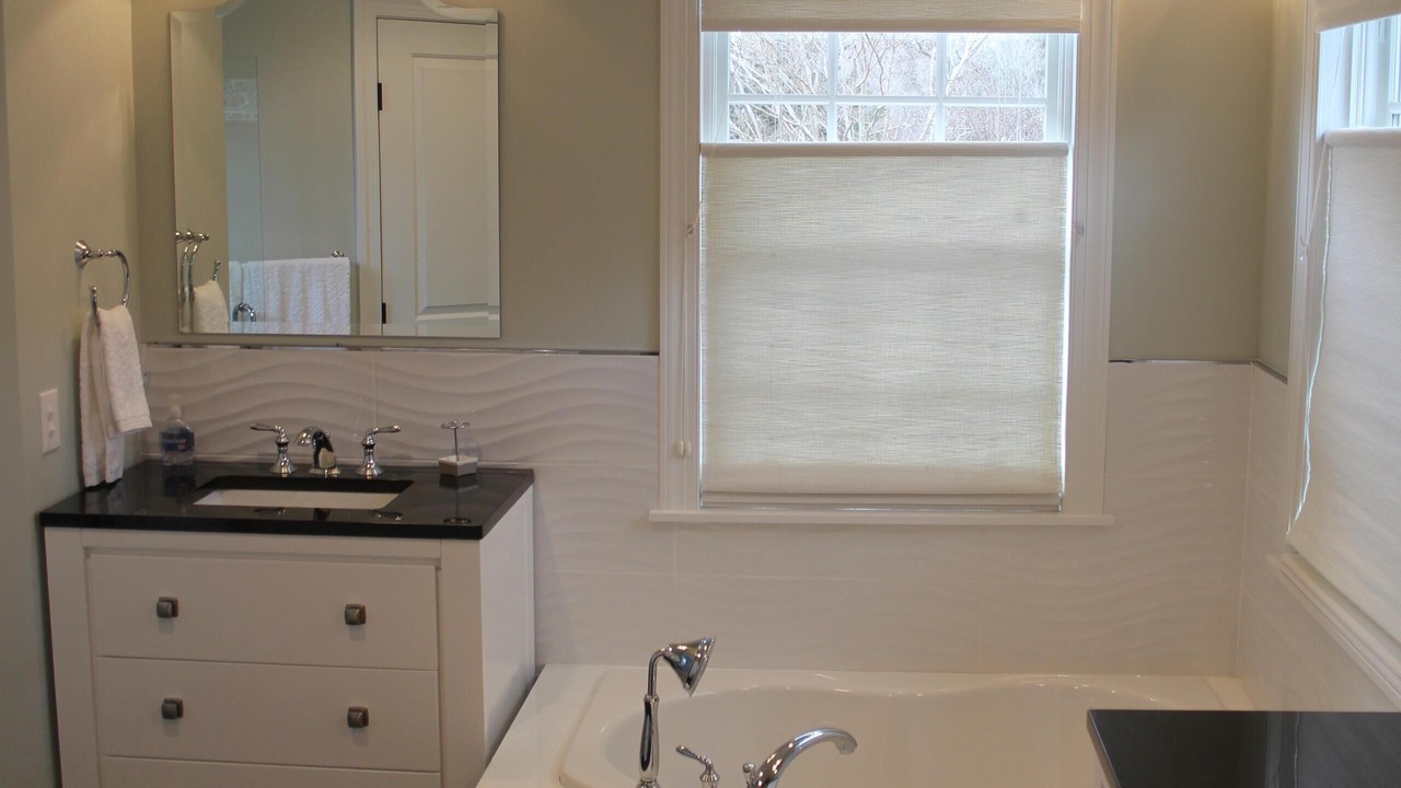 Photo of Bathroom in Murray Hill