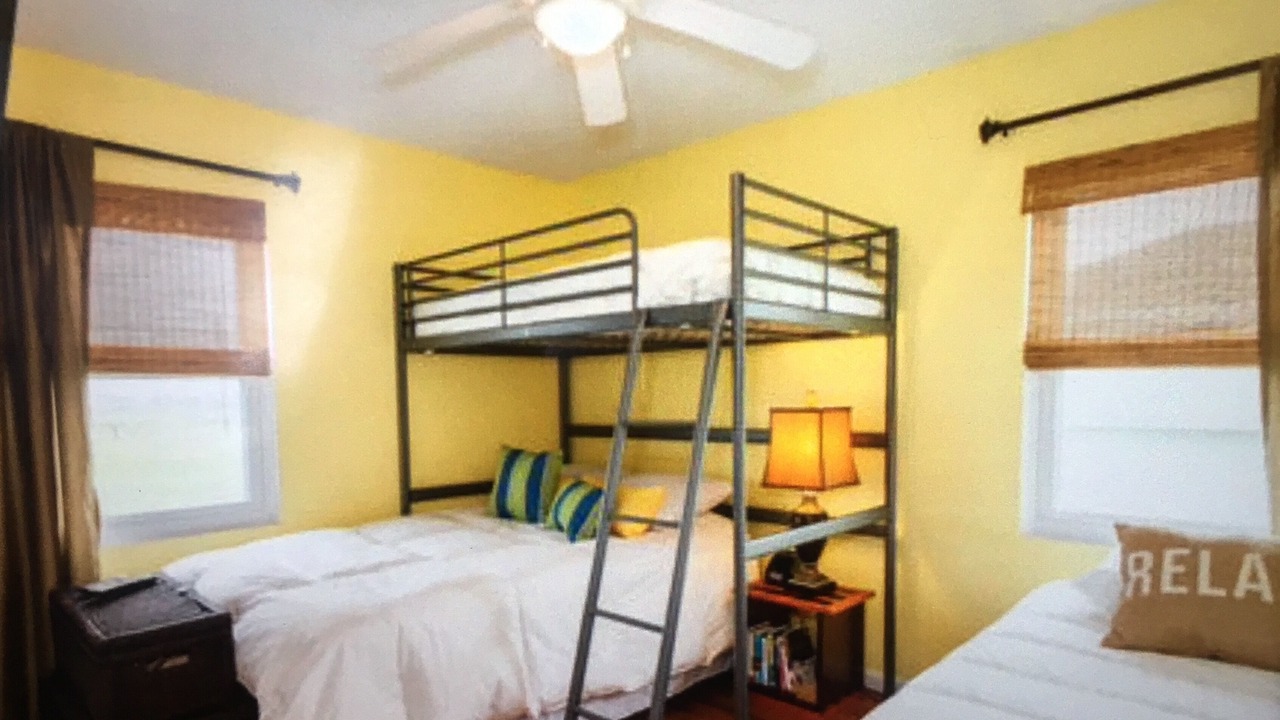 Photo of Bedroom in Bermuda Beach