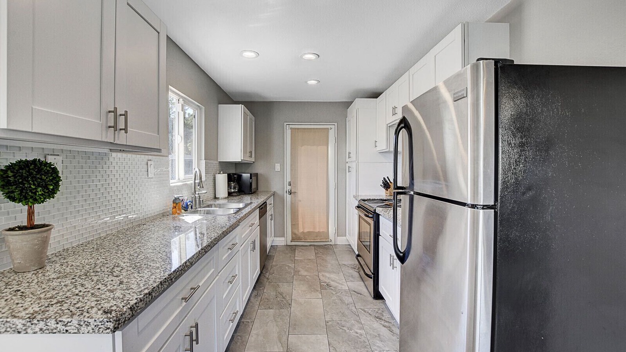 Photo of Kitchen in Rancho Oakey