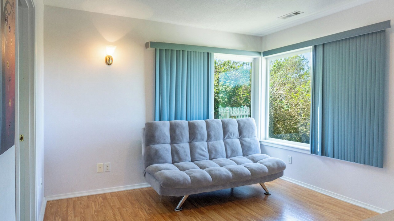 Photo of Livingroom in Smith River