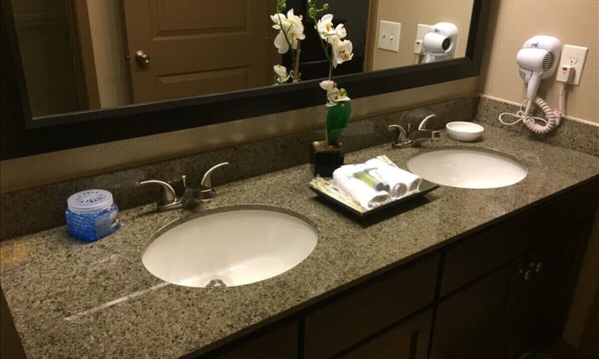 Photo of Bathroom in Grogan's Mill