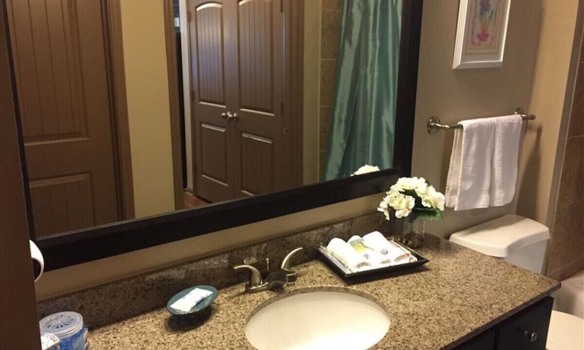 Photo of Bathroom in Grogan's Mill
