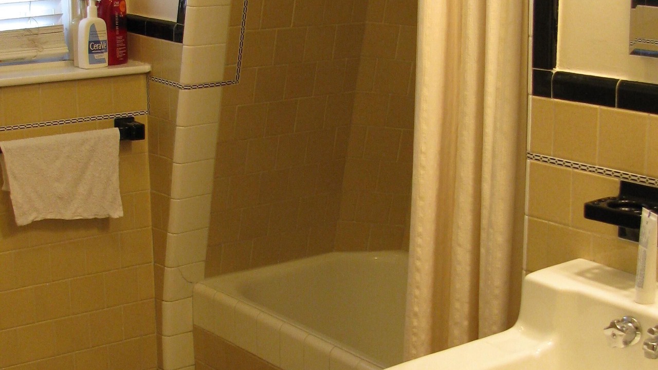 Photo of Bathroom in Neighborhood Nine