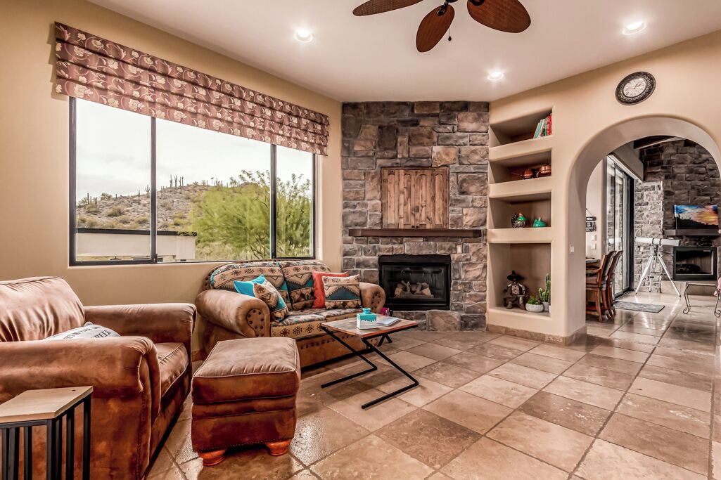 Photo of Livingroom in Canyon Ridge Estates