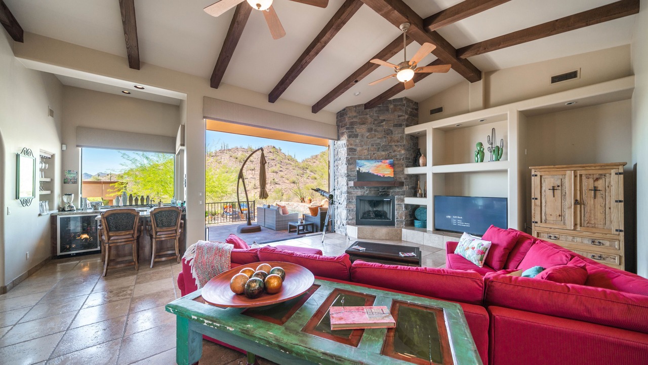 Photo of Livingroom in Canyon Ridge Estates