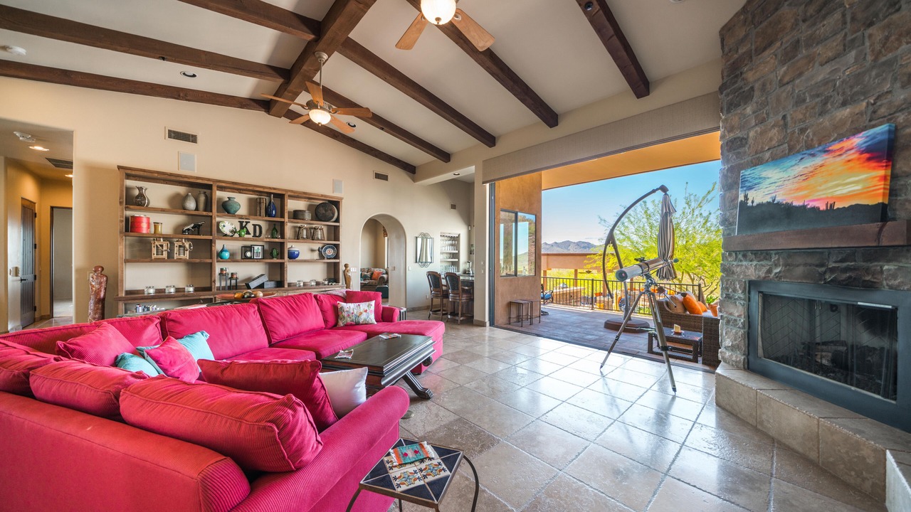 Photo of Livingroom in Canyon Ridge Estates