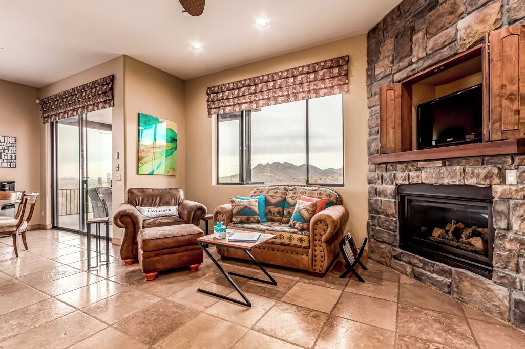 Photo of Livingroom in Canyon Ridge Estates
