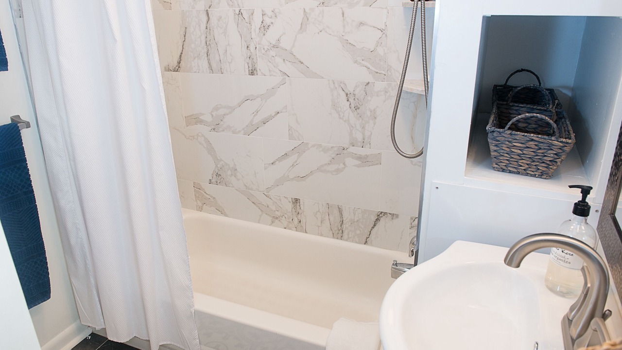 Photo of Bathroom in Southwest Center City