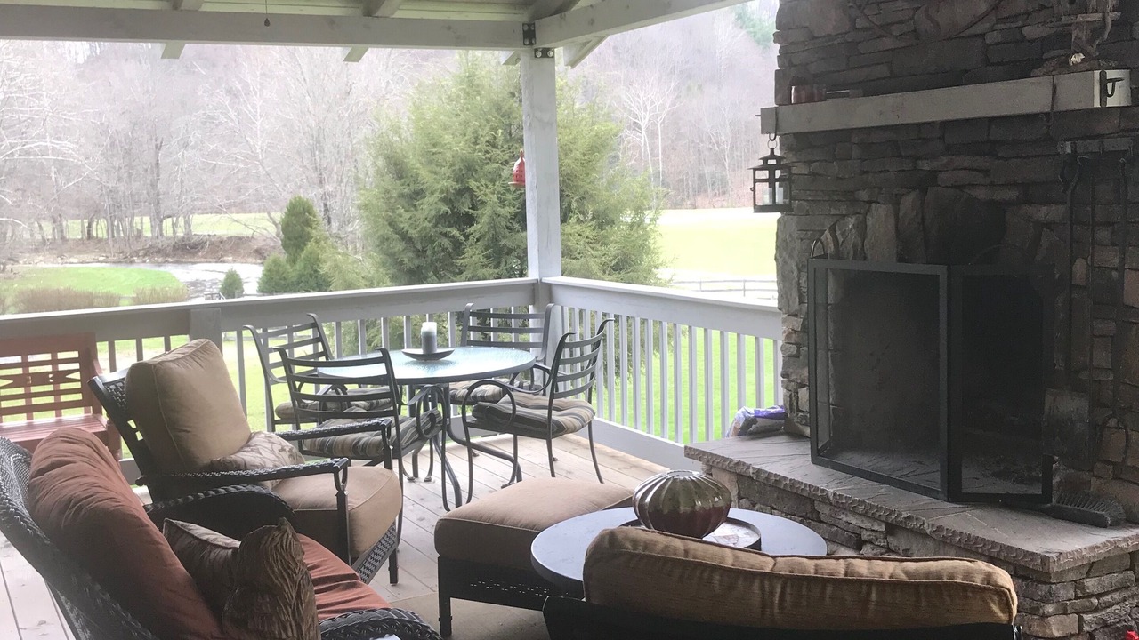 Photo of Livingroom in Creston