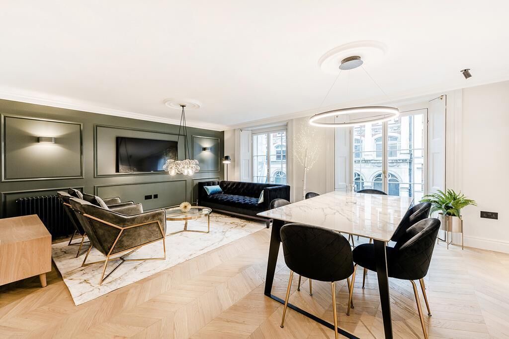 Photo of Others in Mayfair