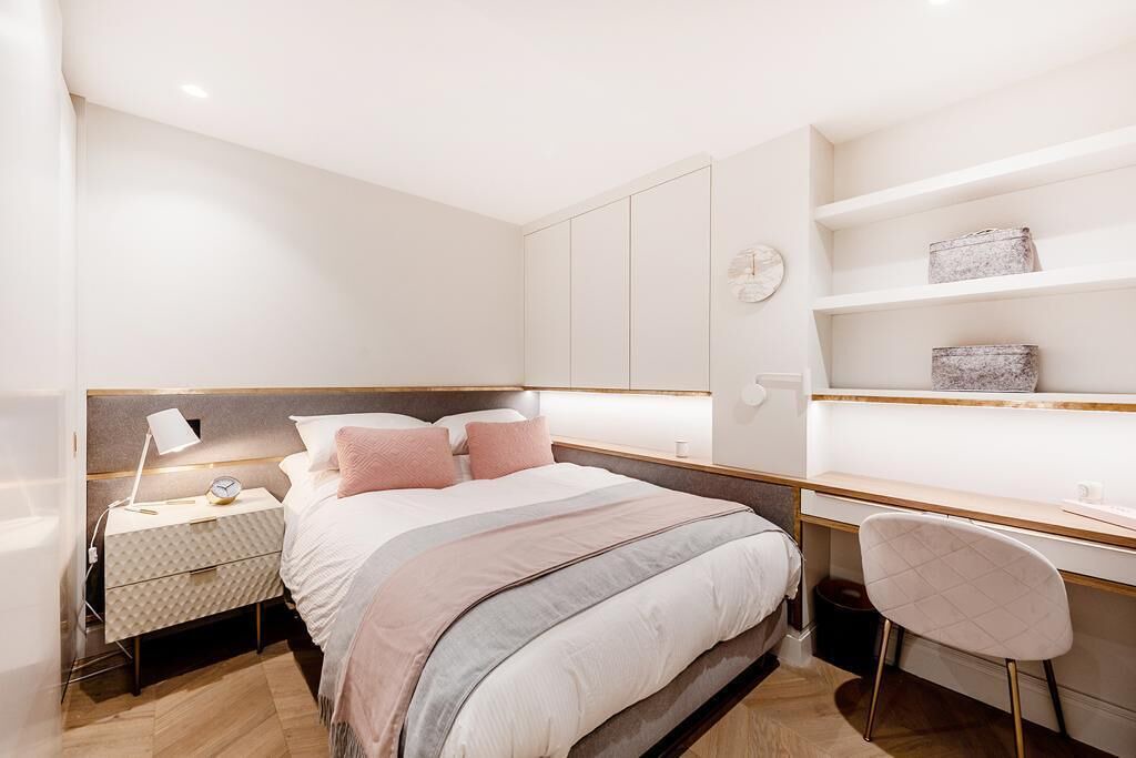 Photo of Others in Mayfair