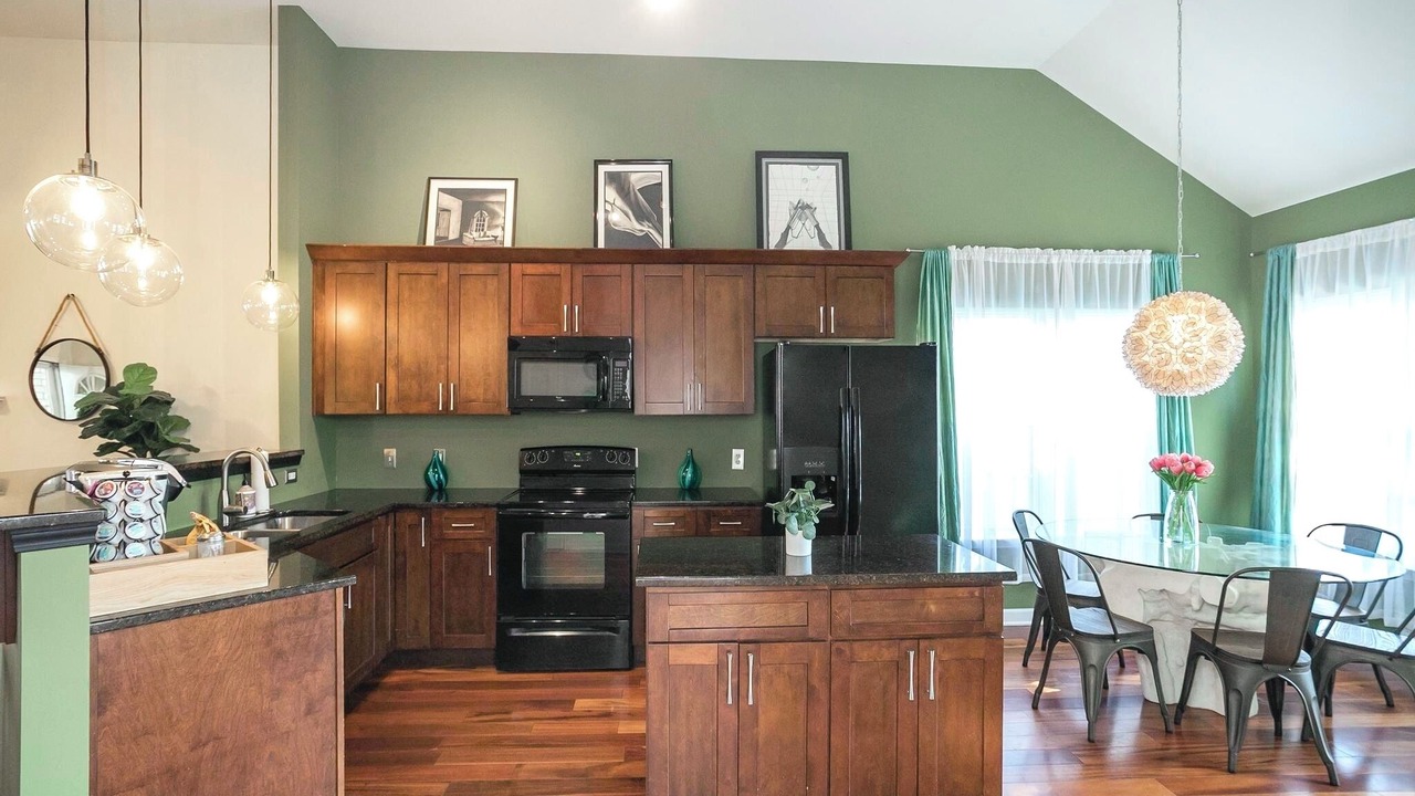 Photo of Kitchen in Hurwood Heights